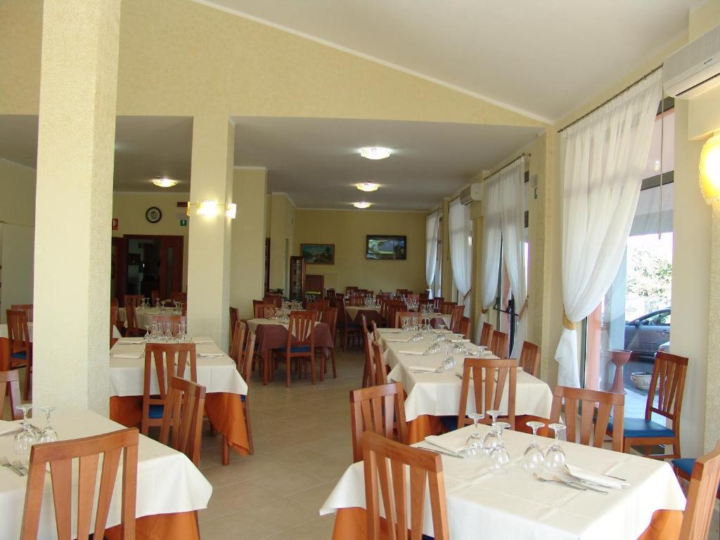 Hotel Villa Adriatica Portocannone Exterior photo