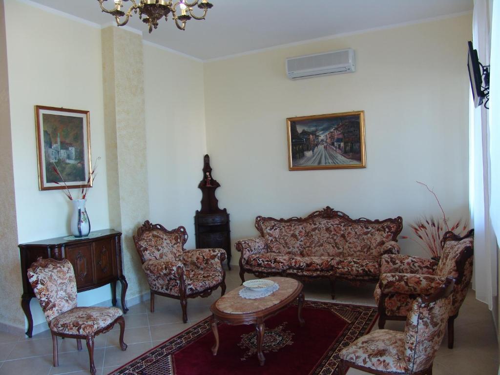 Hotel Villa Adriatica Portocannone Exterior photo